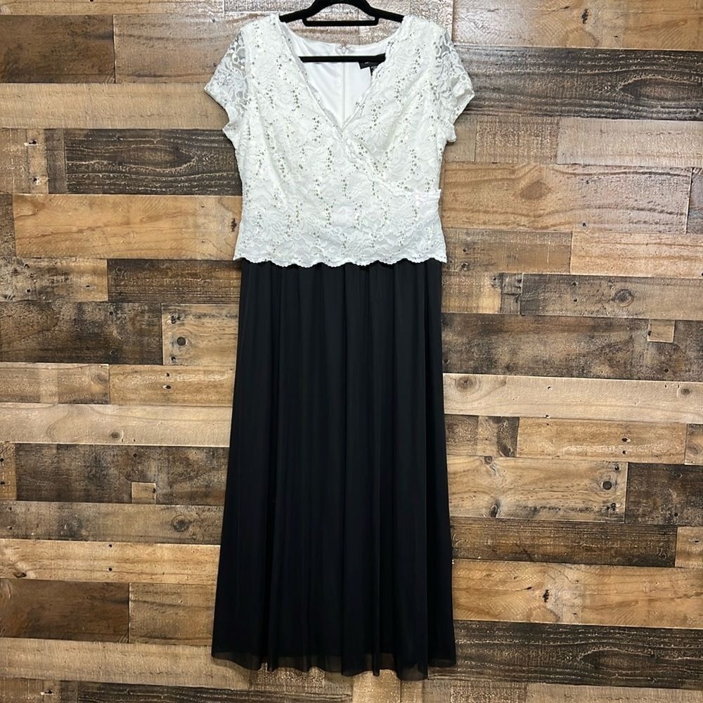 R &‎ M Richards White Lace Sequin Maxi Dress Wedding Guest Women's Size 14
